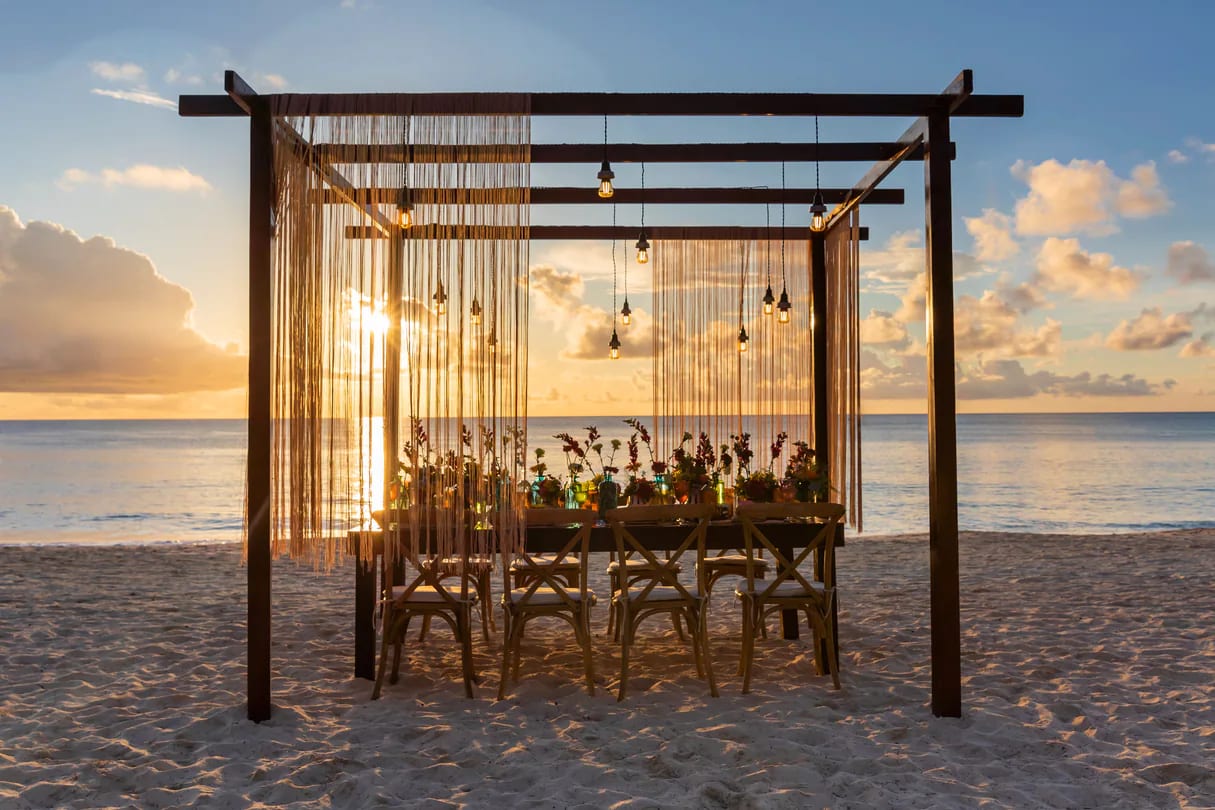 The Westin Seven Mile Beach Resort _ Spa beachfront dining